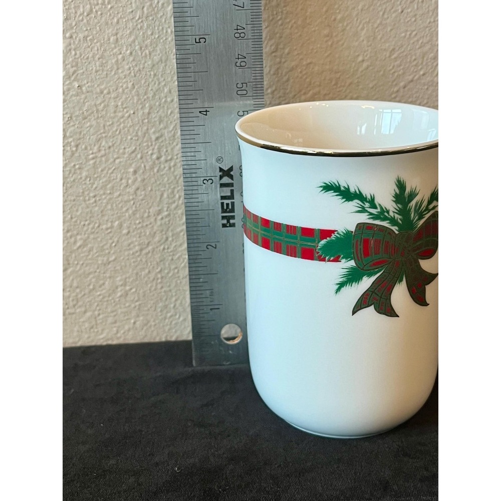 Georges Briard The Hunt Christmas Mugs Set 3 Plaid Bow Gold Trim Japan 8 oz - Picture 10 of 10